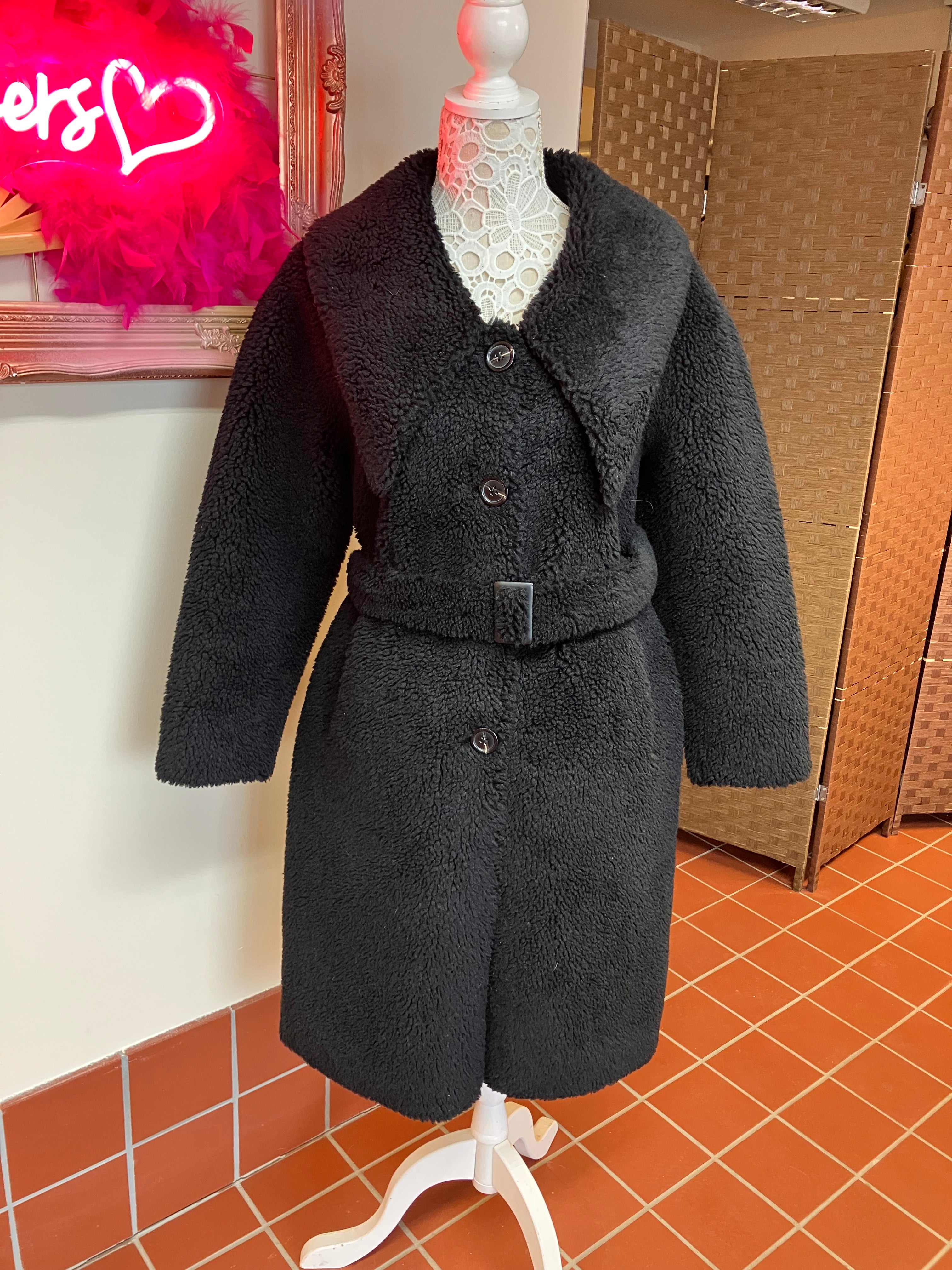 Tutussie Theodora Coat in Shearling