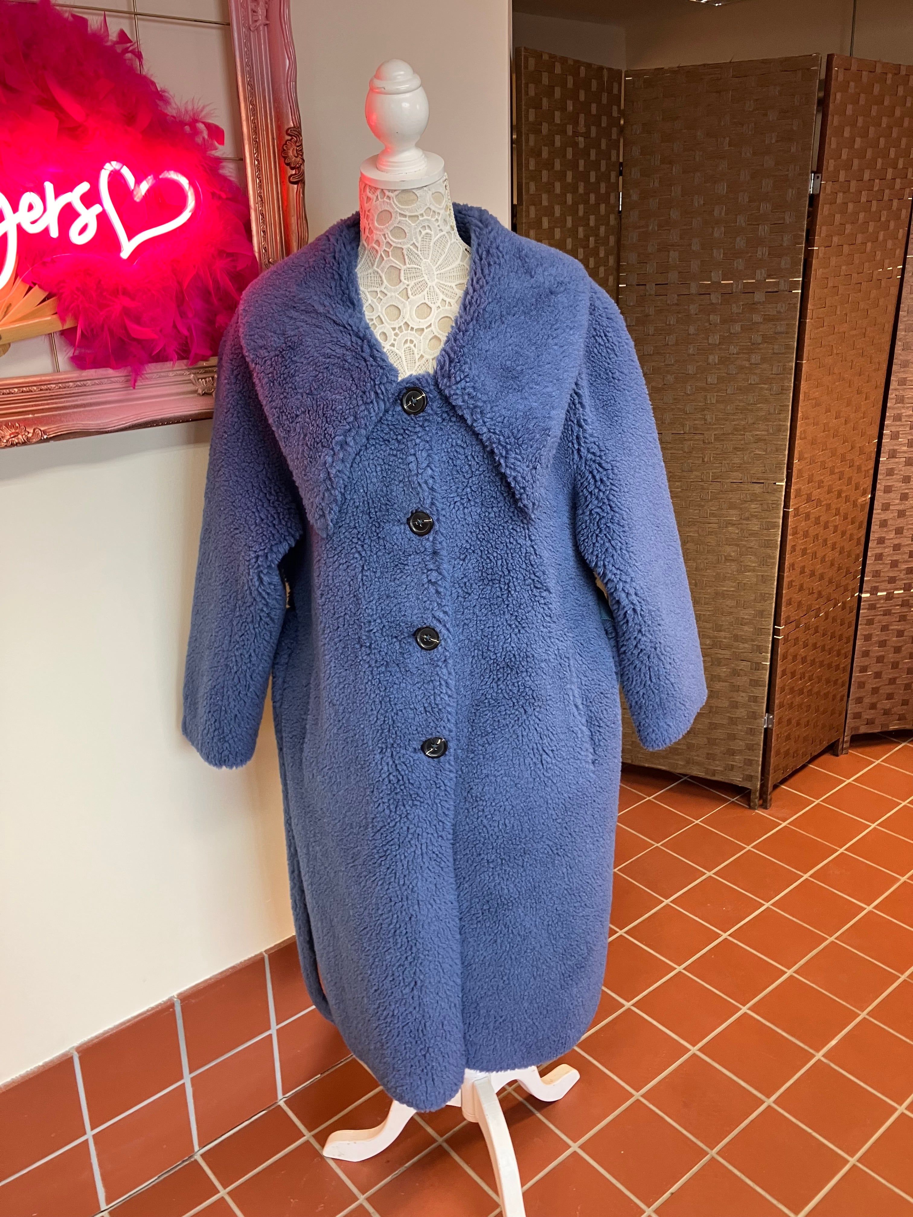 Tutussie Theodora Coat in Shearling
