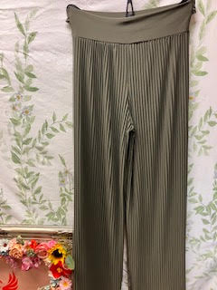 Pleated Wide Legged Palazzo Trousers